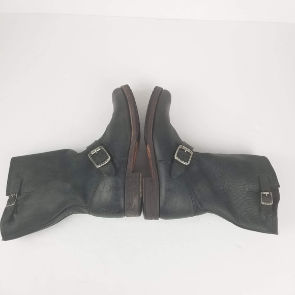 Frye Veronica ShortDistressed black leather boots - Picture 6 of 11